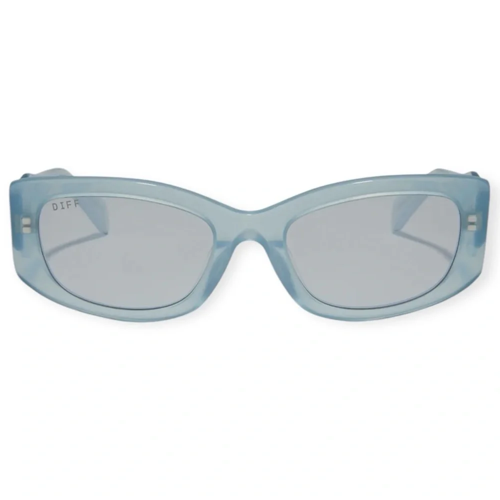 DIFF Astrid Deetz Sunglasses Beetlejuice Silver Blue Frame Dusty Silver Lens NWT